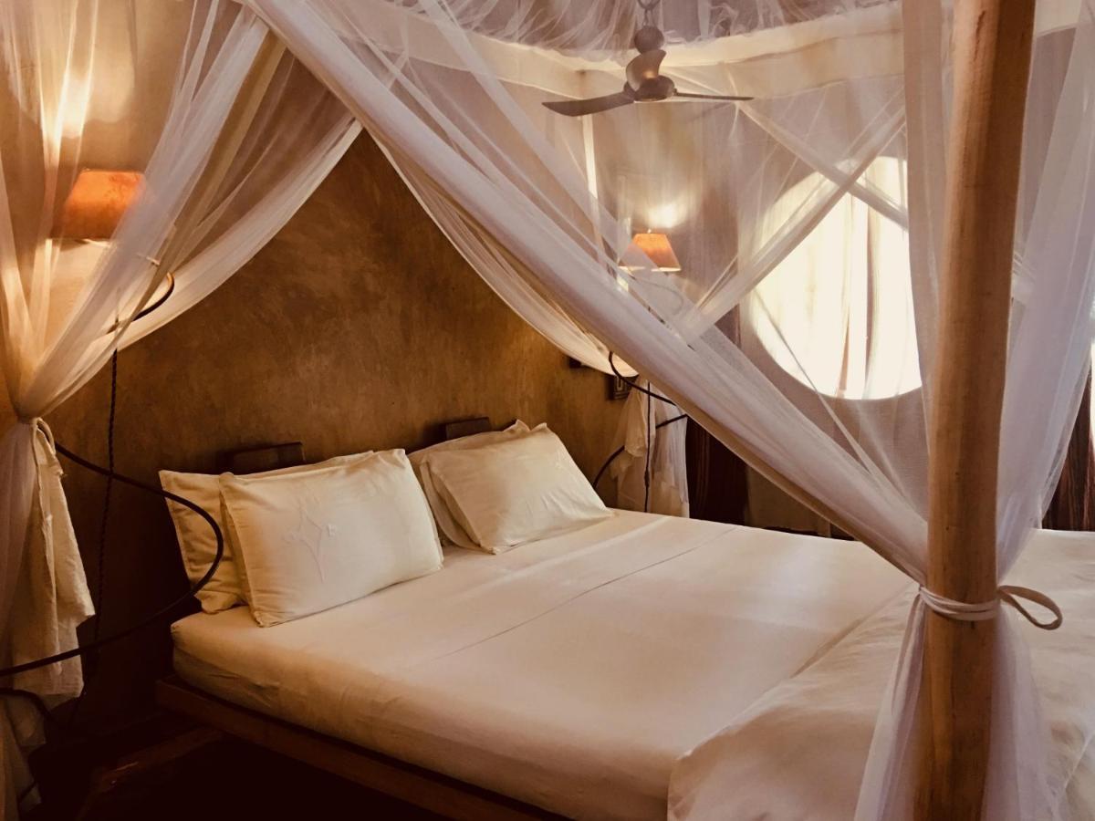 Bakuba Lodge - Le Petit Hotel Du Voyageur Ankilibe Dış mekan fotoğraf