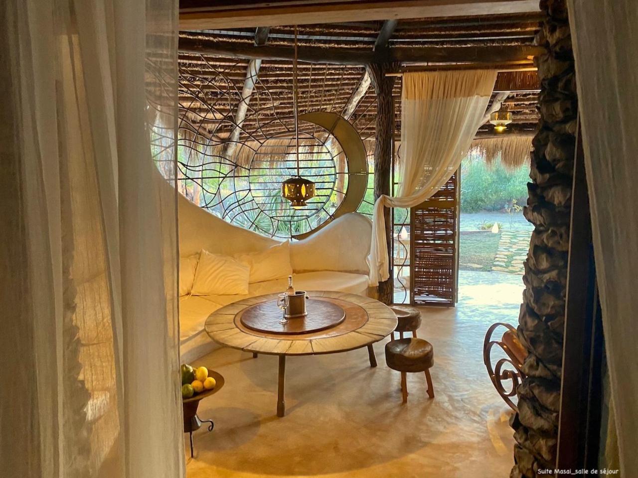 Bakuba Lodge - Le Petit Hotel Du Voyageur Ankilibe Dış mekan fotoğraf
