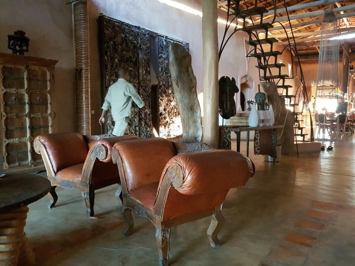 Bakuba Lodge - Le Petit Hotel Du Voyageur Ankilibe Dış mekan fotoğraf