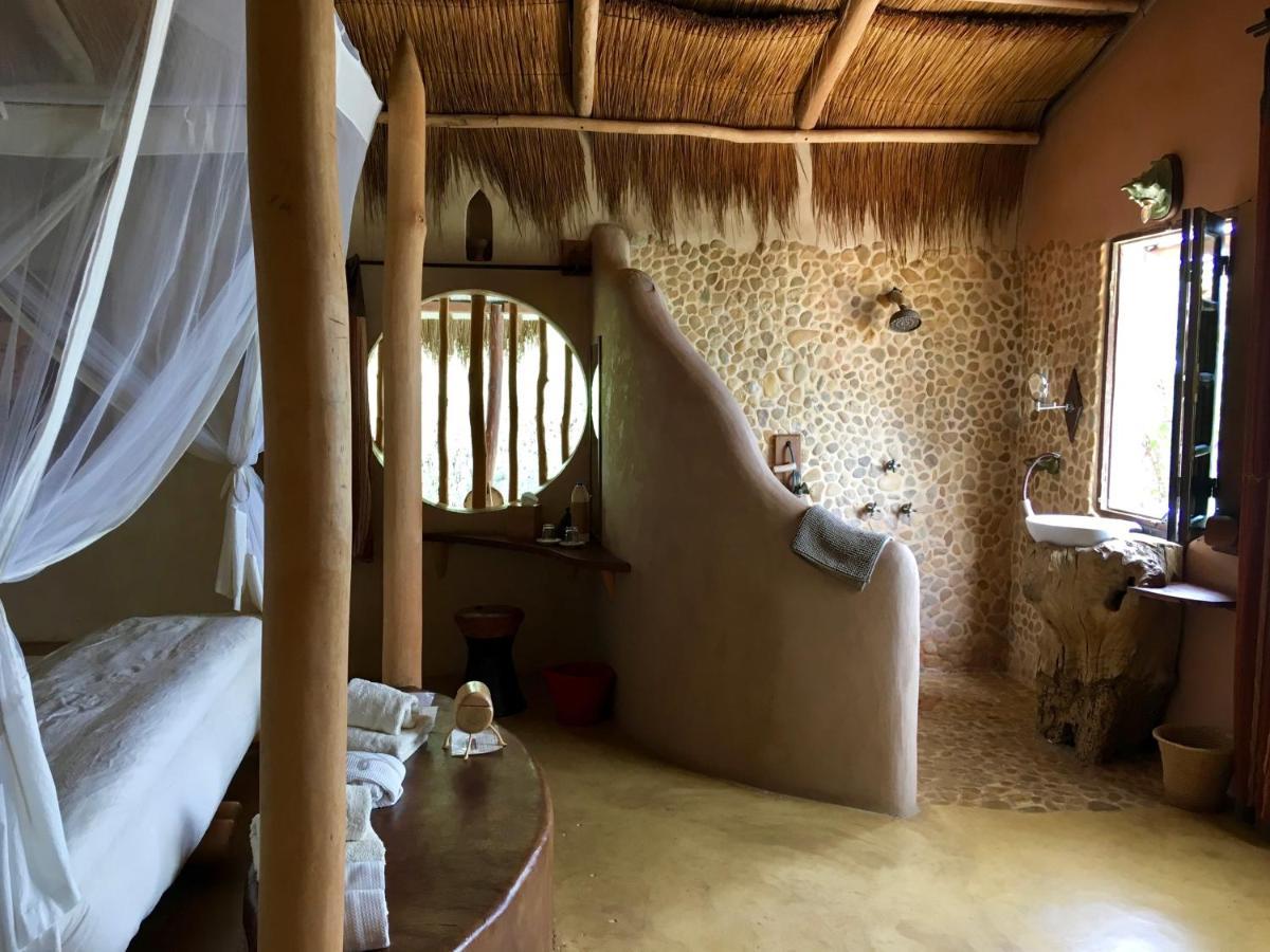 Bakuba Lodge - Le Petit Hotel Du Voyageur Ankilibe Dış mekan fotoğraf